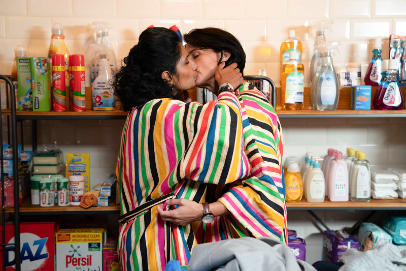  Suki Panesar y Eve Unwin son captadas por la cámara