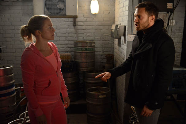   Linda Carter ja Dean Wicks.