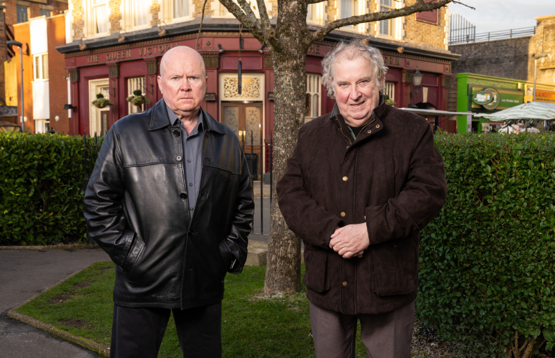 Nigel Bates se întoarce șoc la EastEnders
