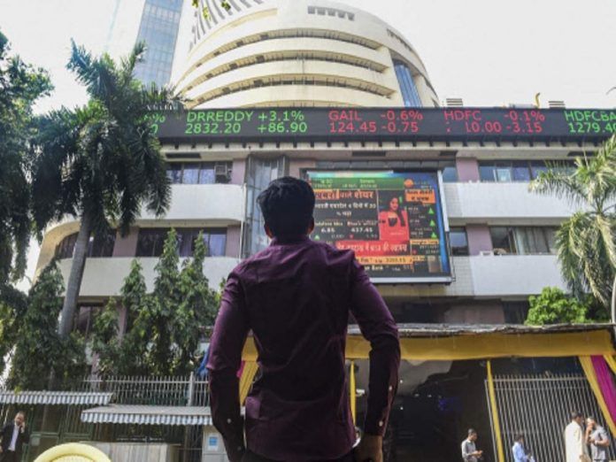 Sensex avanserte mer enn 200 poeng i tidlig handel onsdag