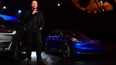 Tesla-malli ja Elon Musk