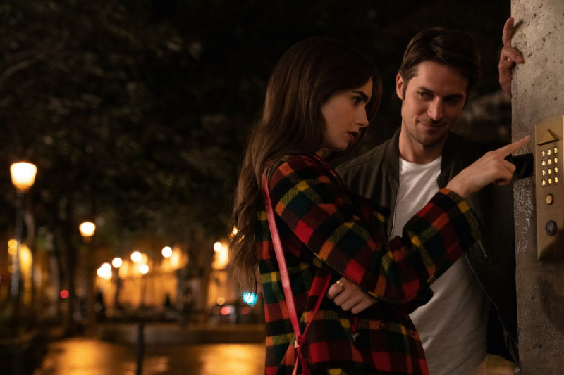 Lily Collins Lucas Bravo Emily en París Emily Gabriel