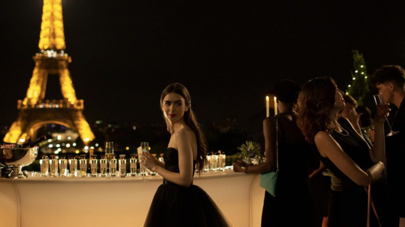 „Emily in Paris” Darrena Stara z Lily Collins w roli głównej przenosi się na Netflix