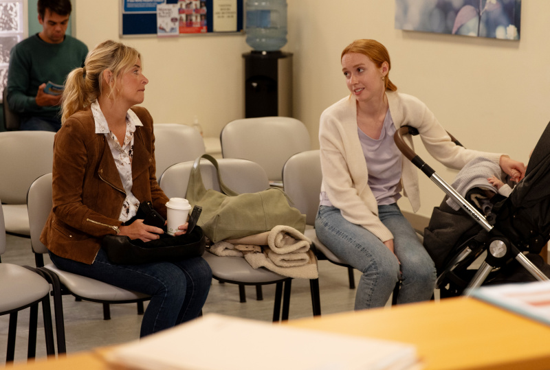 Spoileruri Emmerdale: Charity Dingle i-a spus lui Chloe că S-a adormit cu Mack?