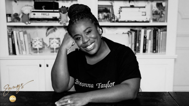 Emmys 2020 uzvarētāja portrets Uzo Aduba