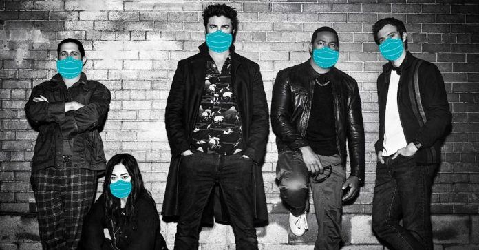 Igralska zasedba 'The Boys' opozarja, da 3. sezone ne bo, če ne bomo nosili mask