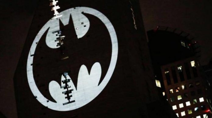 Batman yakında DC'den yeni bir anlatı podcast'inde Spotify'a gelecek (Batman Unburied)