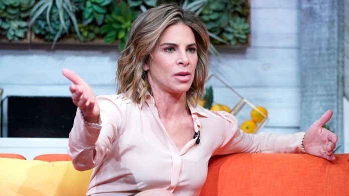 Die Fitnessprofi Jillian Michaels gab bekannt, dass sie kürzlich COVID-19 hatte