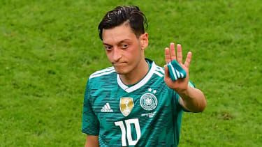 Mesut Ozil Germania a demisionat