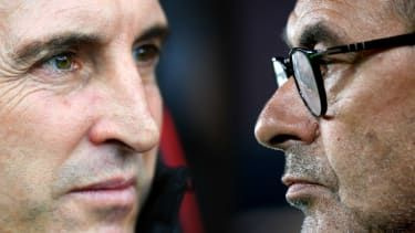 Hlavný tréner Arsenalu Unai Emery a manažér Chelsea Maurizio Sarri