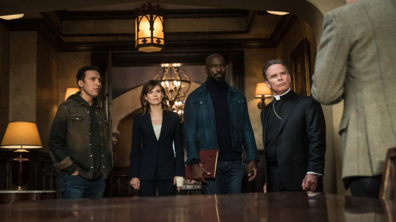 Recensione Roush: 'Evil' è ancora terribilmente divertente