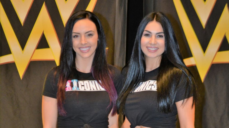 'IIconics' Duo Peyton Royce & Billie Kay på deras bond och tar WWE-resan tillsammans