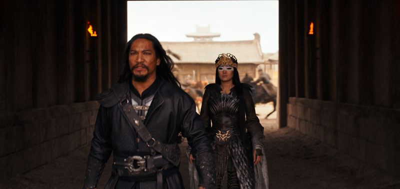 Bori Khan (Jason Scott Lee) und Xianniang (Gong Li) im Live-Action-Remake von Disney
