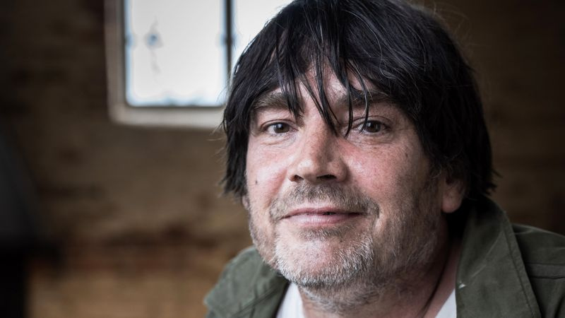 ブリットポップバンドBlurのAlexJames