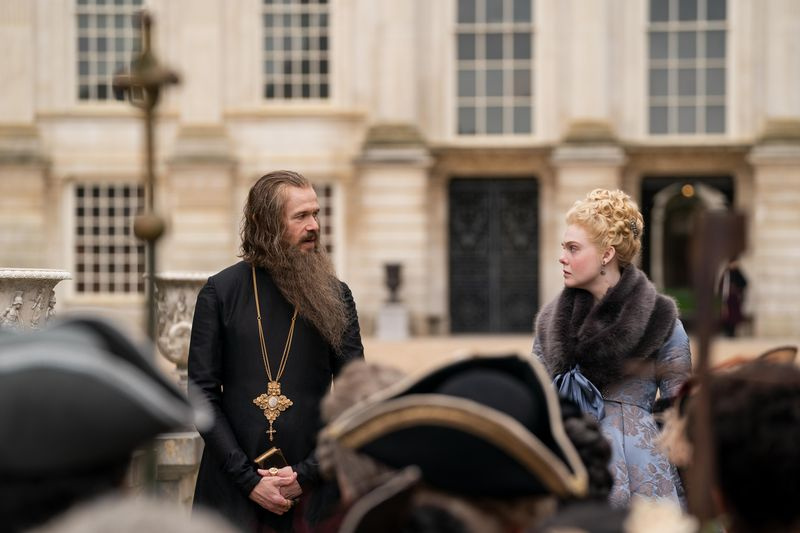 アダム・ゴドリーとエル・ファニングの大王