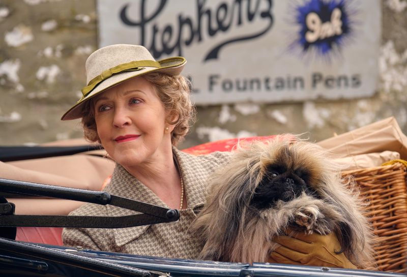 Patricia Hodge în All Creatures Great and Small