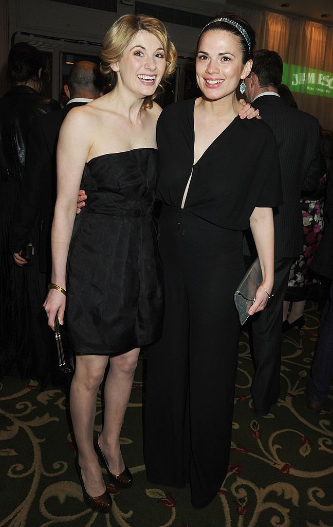 Hayley Atwell z Jodie Whittaker.