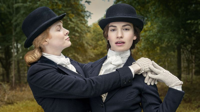 Η Lily James στο The Pursuit of Love