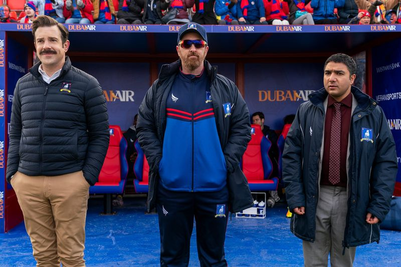 Ο Jason Sudeikis, ο Brendan Hunt και ο Nick Mohammed στον Ted Lasso