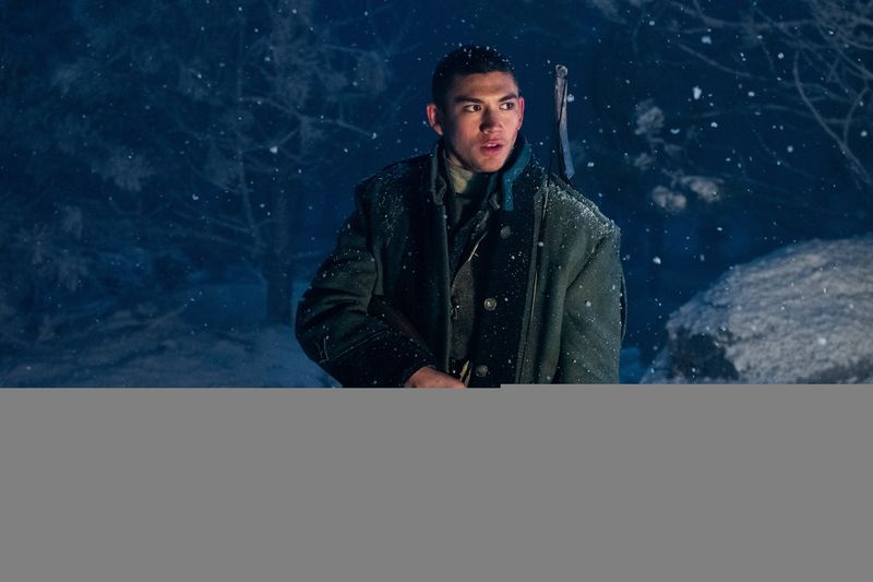 Archie Renaux în Shadow and Bone