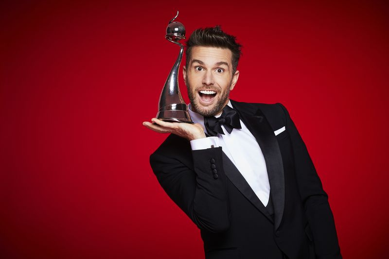 Παρουσιαστής των National Television Awards 2021, Joel Dommett.