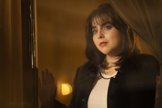 Beanie Feldstein ca Monica Lewinsky în American Crime Story