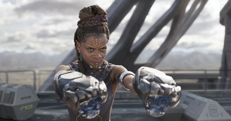 Η Letitia Wright στην ταινία του 2018 Black Panther.