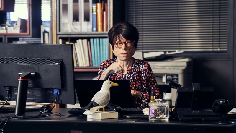Η Liz Carr ως Clarissa in