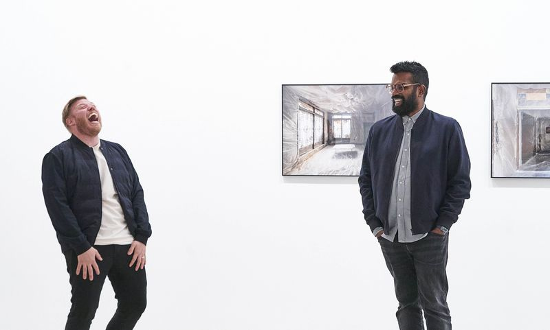 Rob Beckett e Romesh Ranganathan esplorano il mondo dell
