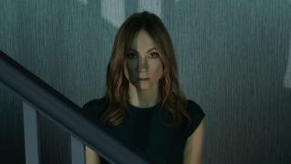 Η Joanne Froggatt στην Angela Black