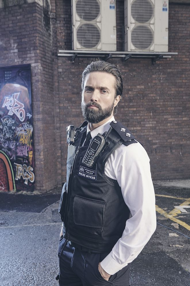 Ο Emmett J. Scanlan υποδύεται τον Kieran Shaw στον Πύργο