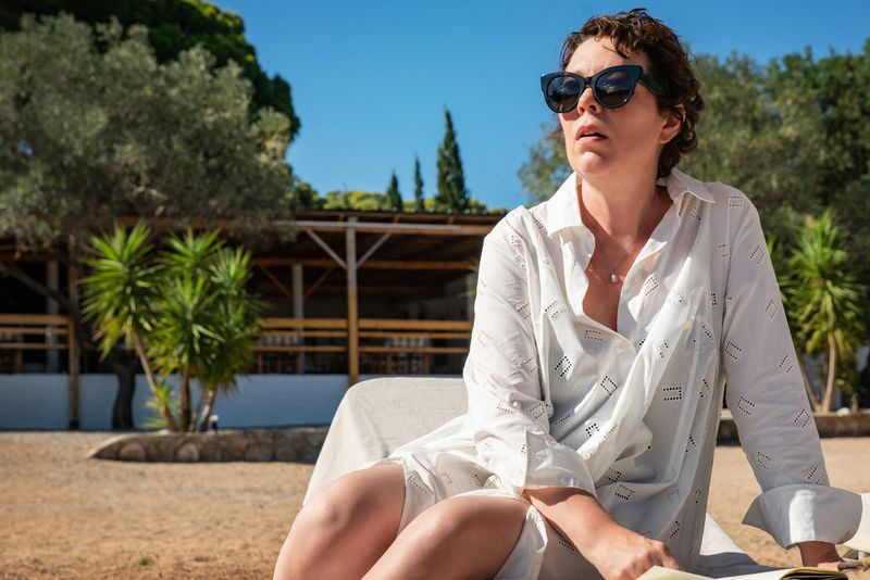 Kadonnut tytär Olivia Colman roolissa Leda