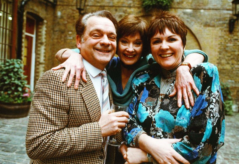 David Jason, Nicola Paggett και Gwen Taylor στην κωμική σειρά A Bit of a Do