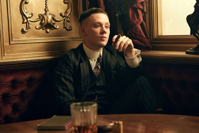 Joe Cole em Peaky Blinders.