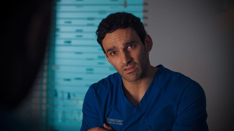 Davood Ghadami spelar Eli Ebrahimi i Holby City