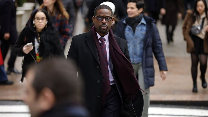 Ο Sterling K. Brown στο επεισόδιο της σεζόν 4