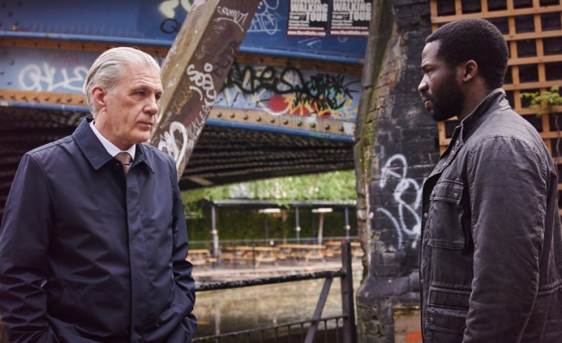 ‘Gangs of London’ Sneak Peek: Elliot landet in heißem Wasser (VIDEO)