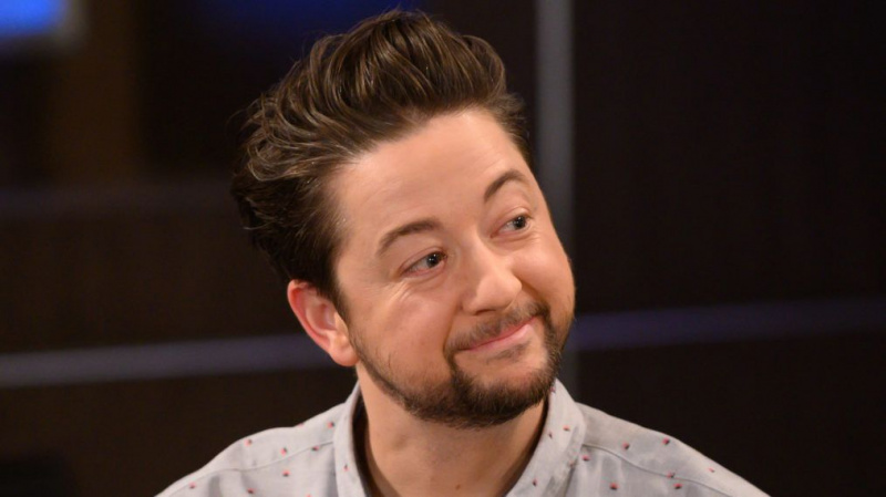 'General Hospital' s Bradford Anderson på Spinelli som går ut i feltet