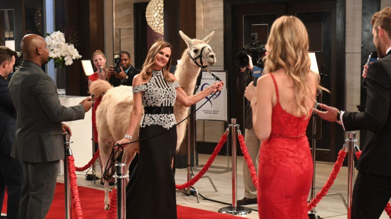 Der Nurses Ball kehrt ins 'General Hospital' zurück - und sehen Sie sich jetzt klassische Episoden an