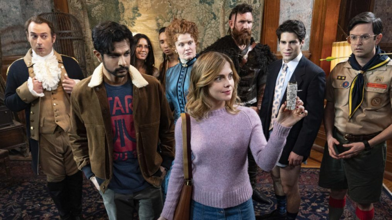 'Spöken': Ta din första titt på Rose McIvers nya CBS -komedi (VIDEO)