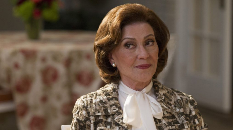 'Gilmore Girls'-Tierärztin Kelly Bishop schließt sich 'The Marvelous Mrs. Maisel' für Staffel 4 an (VIDEO)
