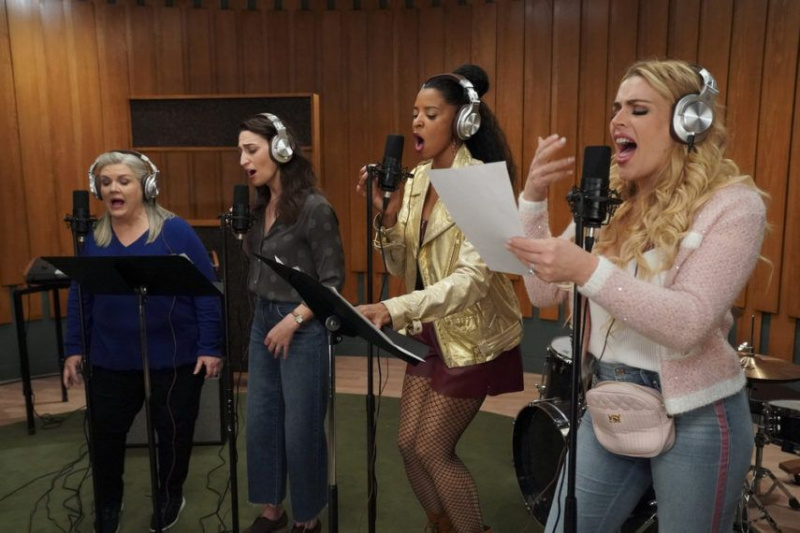 5 grunner til at ‘Girls5eva’ allerede er i kraftig rotasjon i ‘TRL’ of Our Hearts (VIDEO)