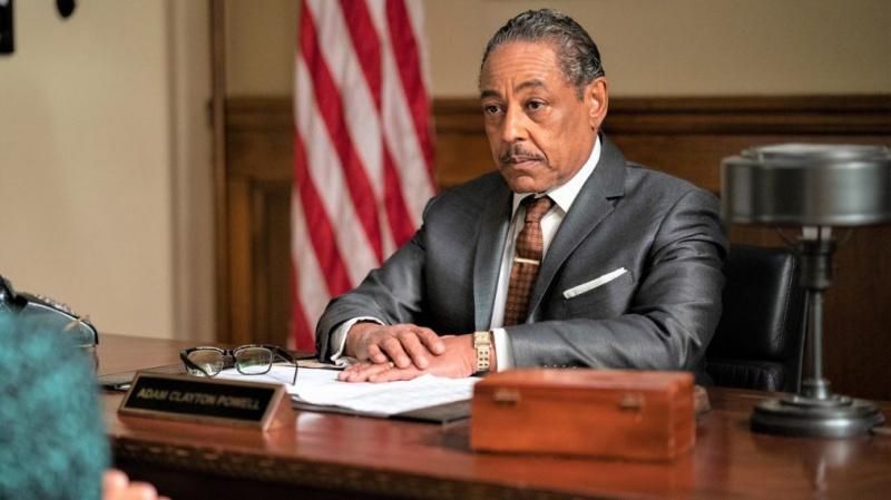 Giancarlo Esposito di Godfather of Harlem anticipa la politica di Powell nella seconda stagione