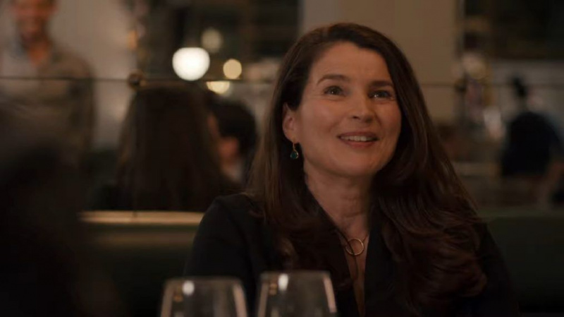 Gold Digger Julia Ormond