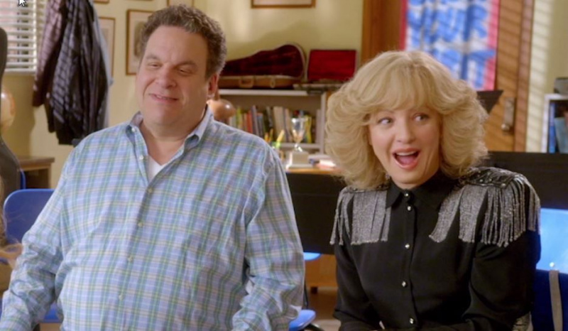The Goldbergs: Sehen Sie sich eine Blooper-Rolle aus einem 80er-Jahre-Rücklauf-Special an