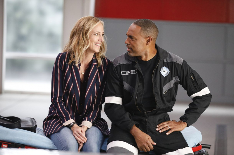 Kim Raver Jason George Station 19 Grey