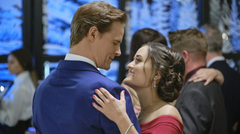Dylan Neal Danica McKellar Natal, ela escreveu Hallmark 2020