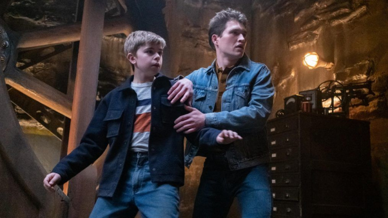 Какво идва и отива от Hulu през декември 2020 г.
