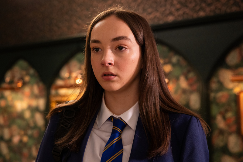Spoilers Hollyoaks : Frankie Osborne craint que son cauchemar ne s'aggrave !