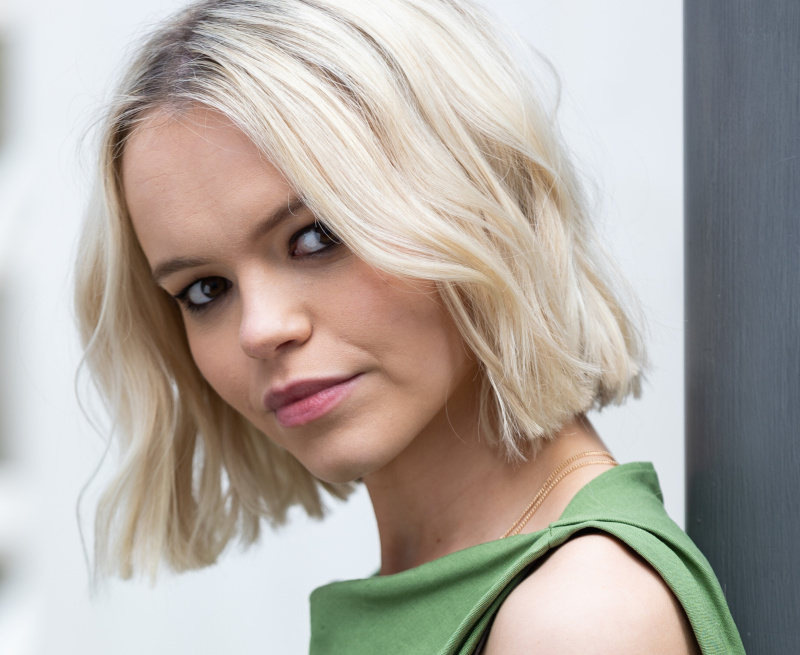  Dilly Harcourt v Hollyoaks
